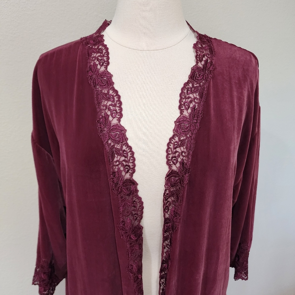 Victoria's Secret Silk Blend Velvet & Lace Duster Robe Burgundy Luxury size Med - Picture 4 of 11